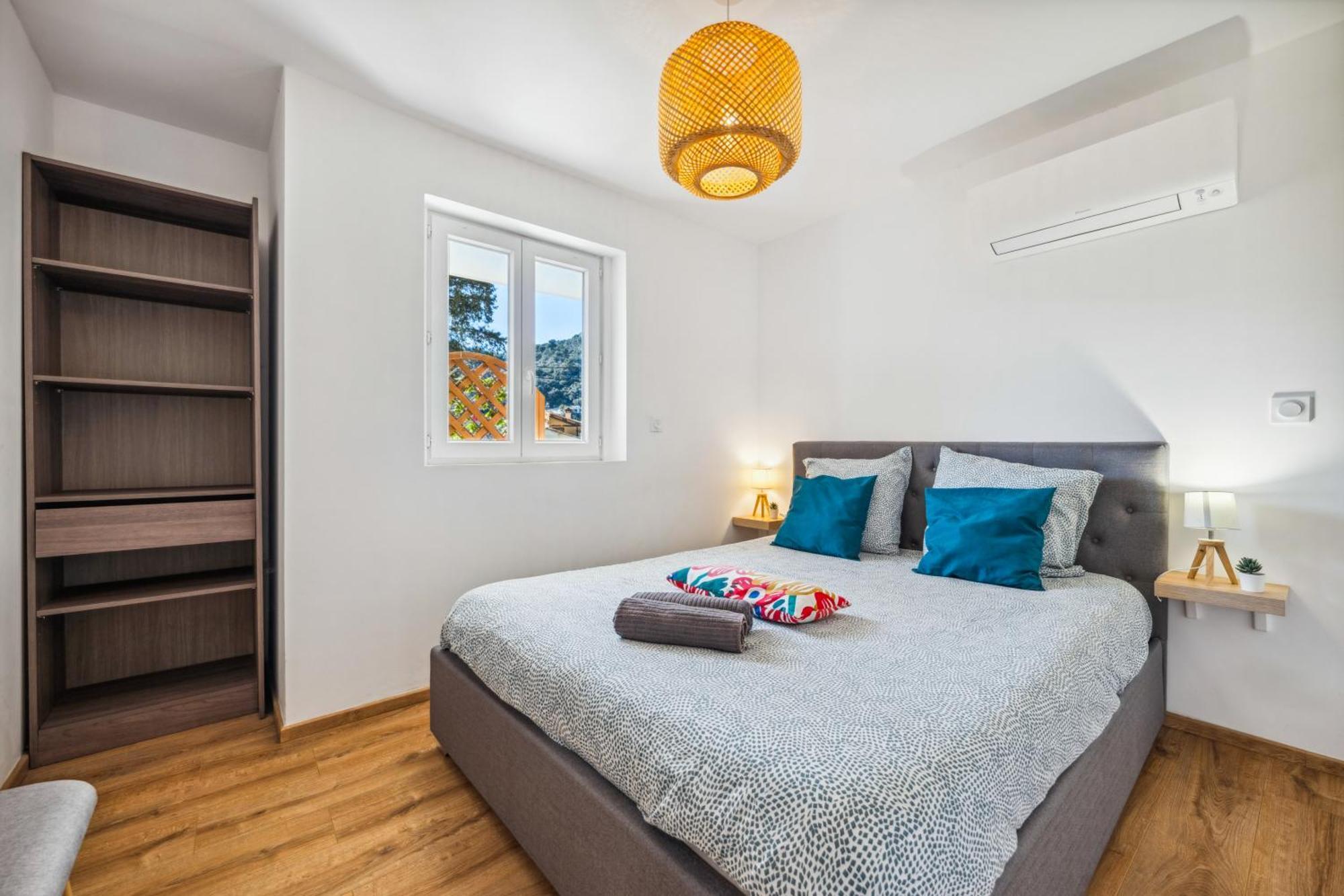 Cosy & Chill - 10 Min De La - Jardin, Netflix, Terrasse, Fibre & Parking Apartment