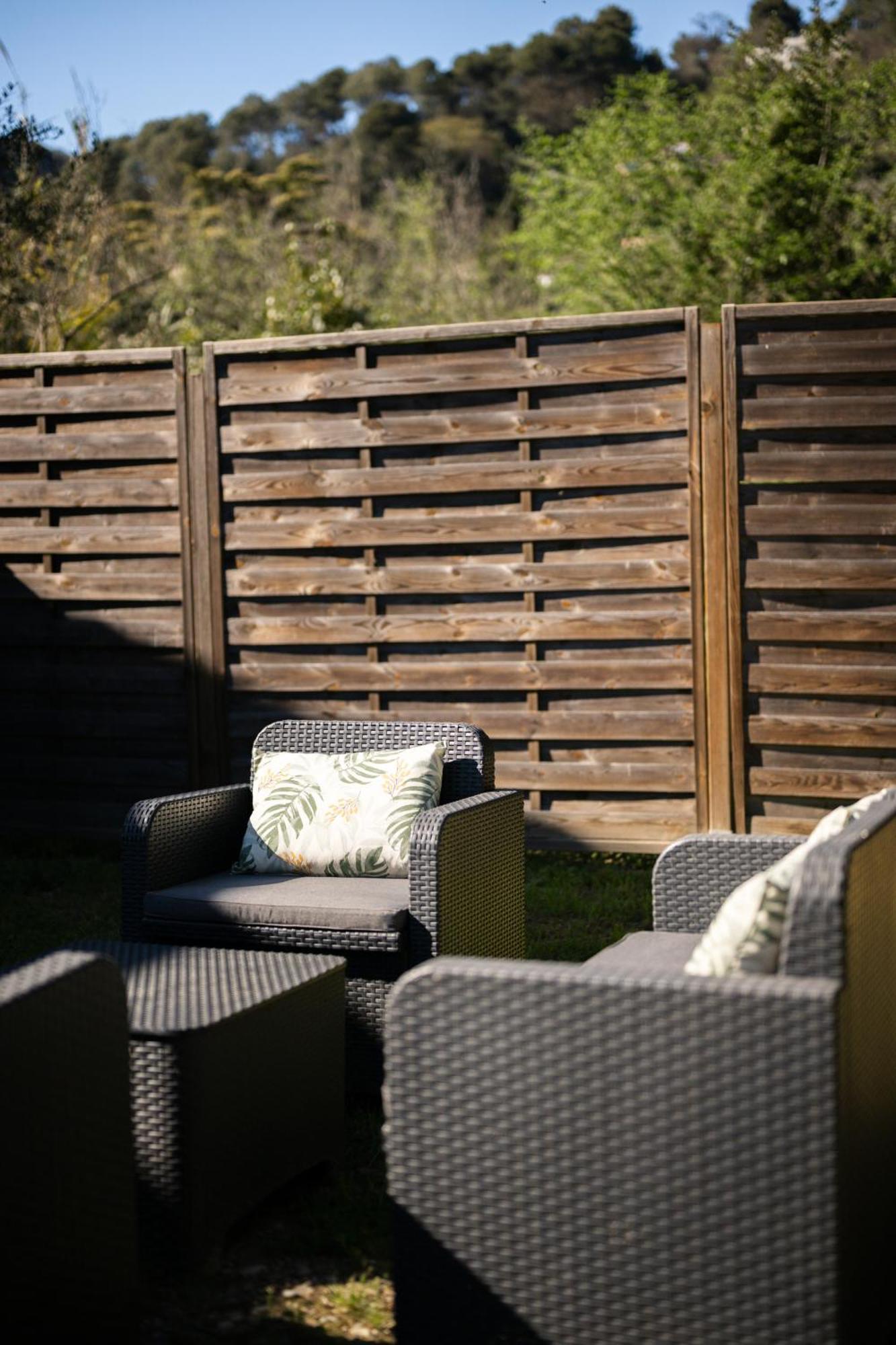 Cosy & Chill - 10 Min De La - Jardin, Netflix, Terrasse, Fibre & Parking *