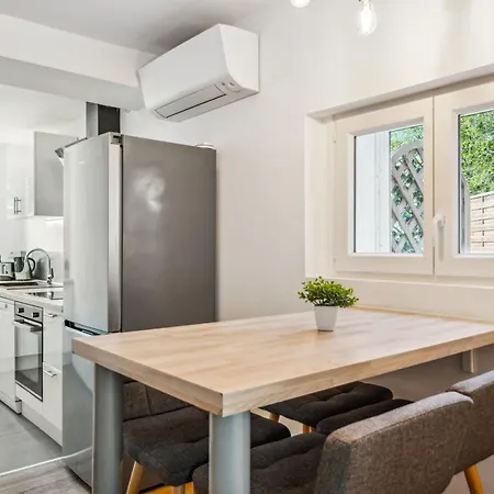 Cosy&Chill Appartements - 10 min de la mer - Jardin, Netflix, terrasse, fibre&parking Cagnes-sur-Mer Buitenkant foto