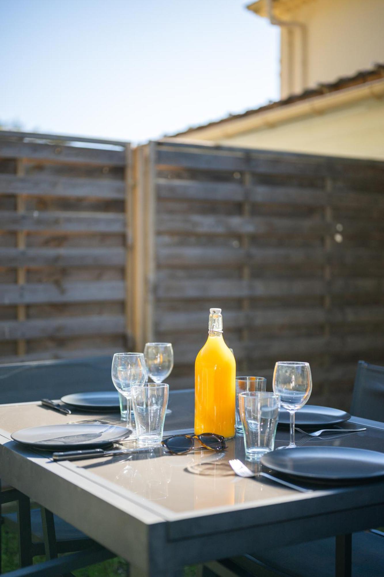 Cosy&chill - 10 Min De La - Jardin, Netflix, Terrasse, Fibre&parking